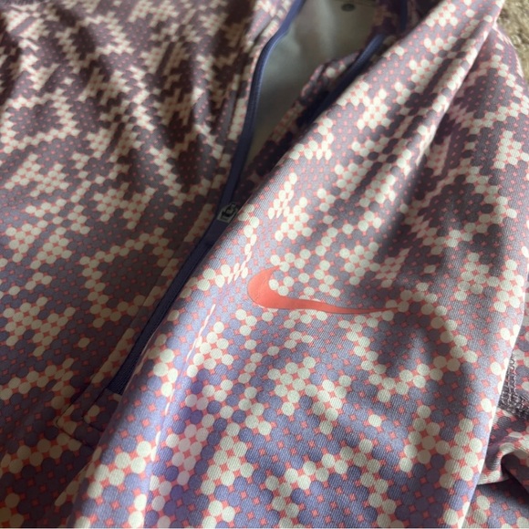 NIKE PRO WOMEN’S MULTICOLORED (PURPLE) FLEECE LINED HALF ZIP PULLOVER SIZE L - Picture 5 of 6